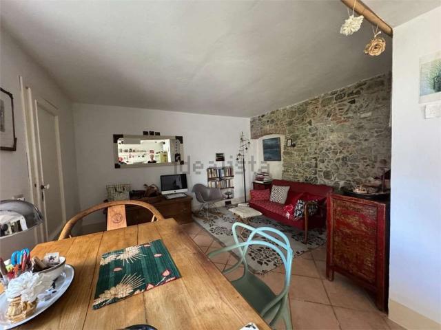 Case e ville in vendita di 98 m²
