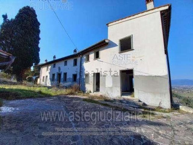 Case e ville in vendita di 1008 m² in Via Valle, 6