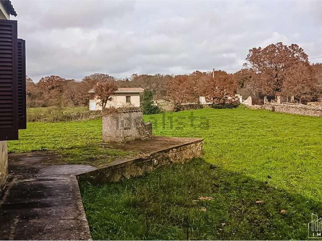 Case e ville in vendita di 10000 m² in Vico I Votano
