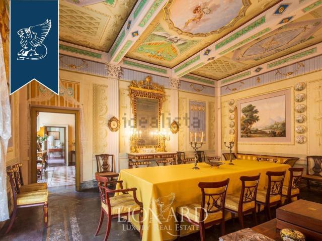 Case e ville in vendita di 1000 m²