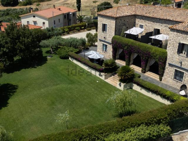 Case e ville in vendita di 1000 m² in Via Ettore Pais