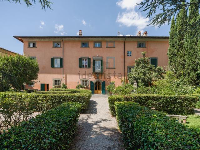 Case e ville in vendita di 1000 m² in Via Valle, 18