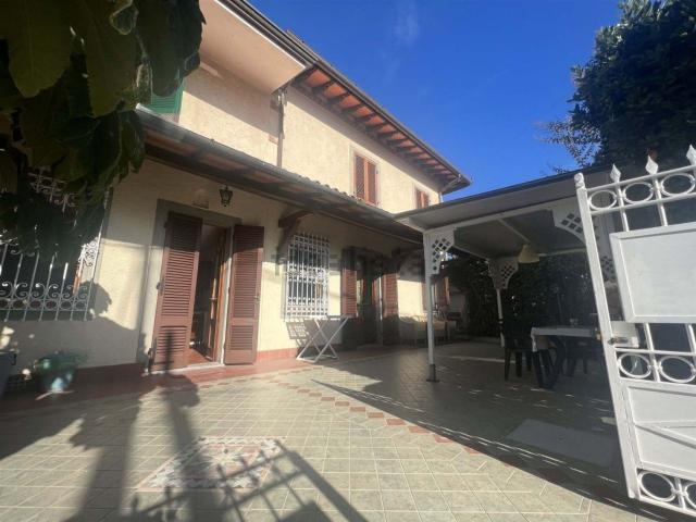 Case e ville in vendita di 100 m²