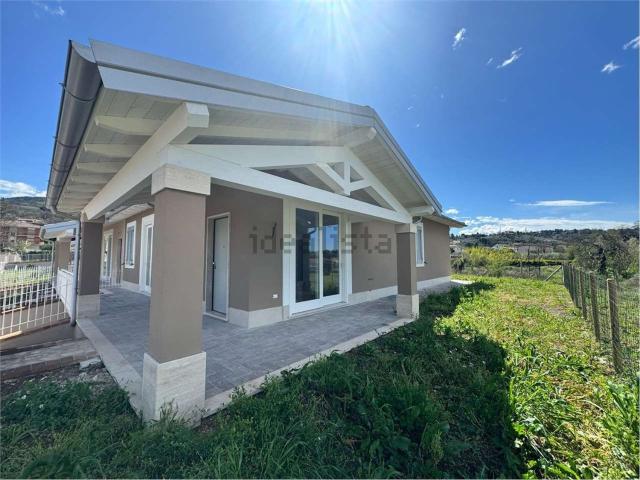 Case e ville in vendita di 100 m²