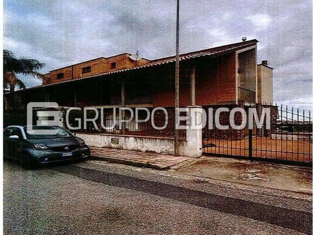 Case e ville in vendita di 100 m² in Via Crati
