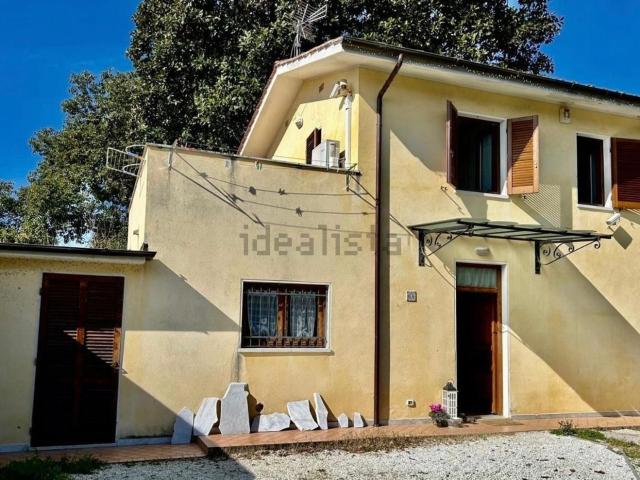 Case e ville in vendita di 100 m² in Via Crocialetto