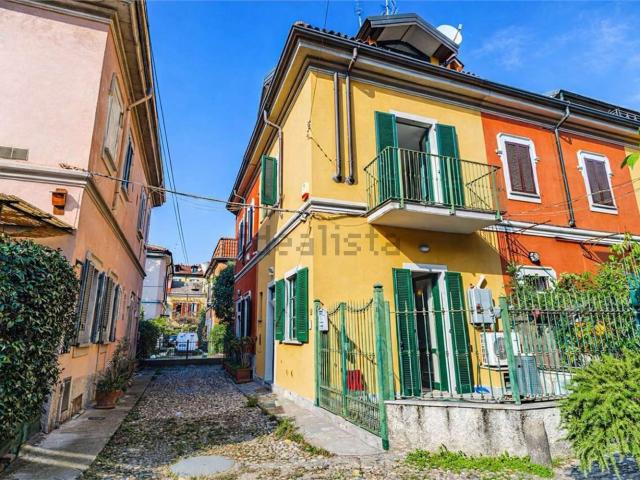Case e ville in vendita di 100 m² in Via Abramo Lincoln, 12