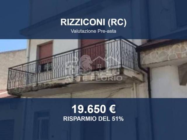 Case e ville in vendita di 100 m² in Via Maviglia
