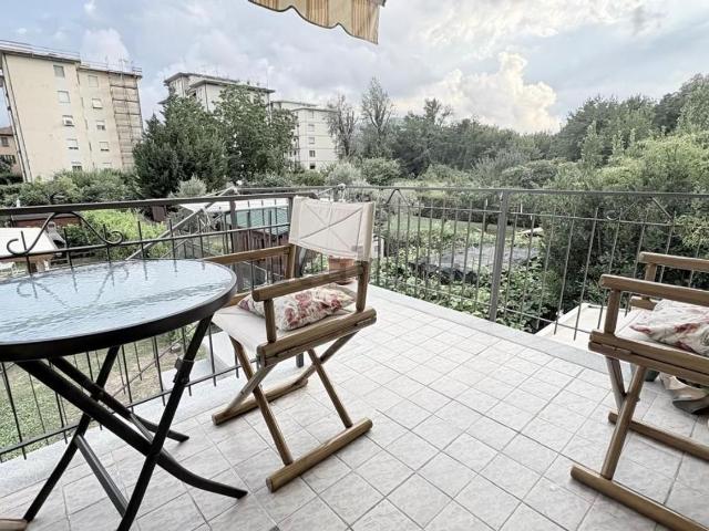 Case e ville in vendita di 100 m² in Viale Puccini, 55100