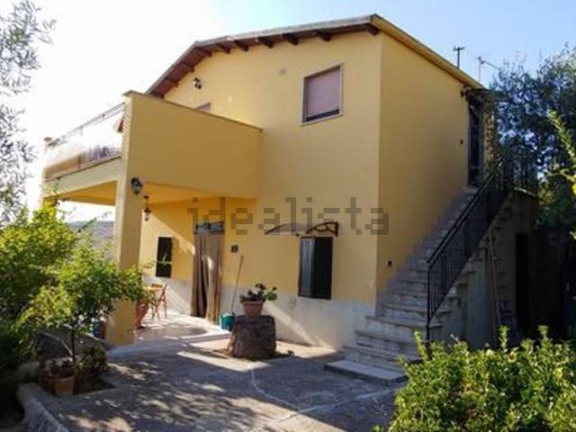 Case e ville in vendita di 100 m² in Corso Vittorio Emanuele