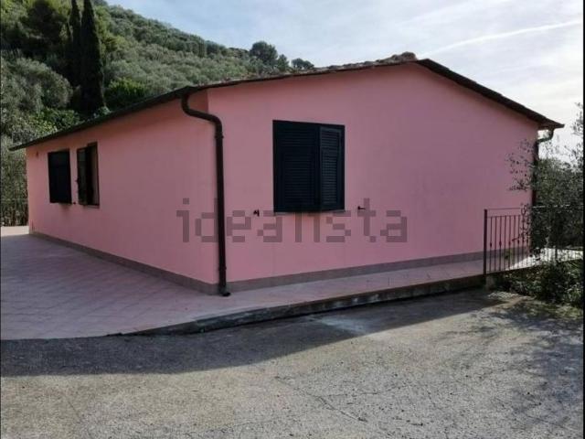 Case e ville in vendita di 100 m² in Piazza Dante