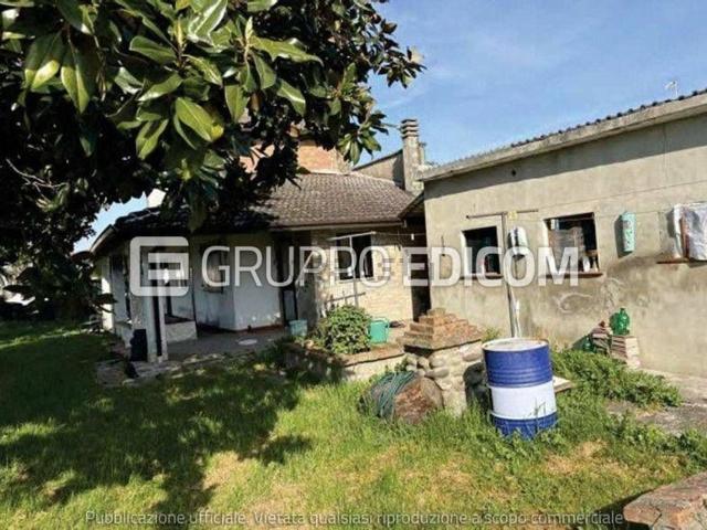 Case e ville in vendita di 100 m² in Strada Jolanda Bonaglia