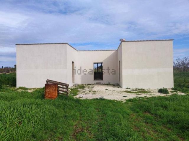 Case e ville in vendita di 100 m² in Strada per Serranova
