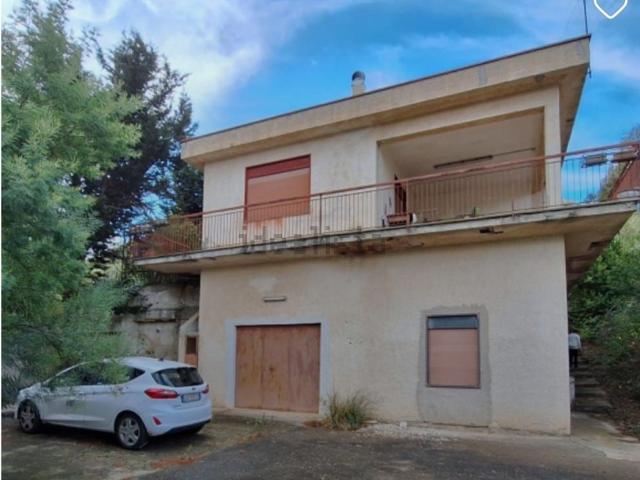 Case e ville in vendita di 100 m² in Strada Provinciale 26