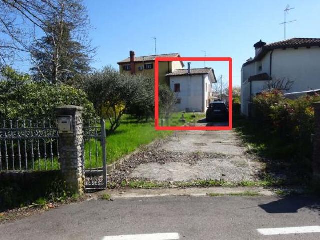 Case e ville in vendita di 101 m² in Via Masut
