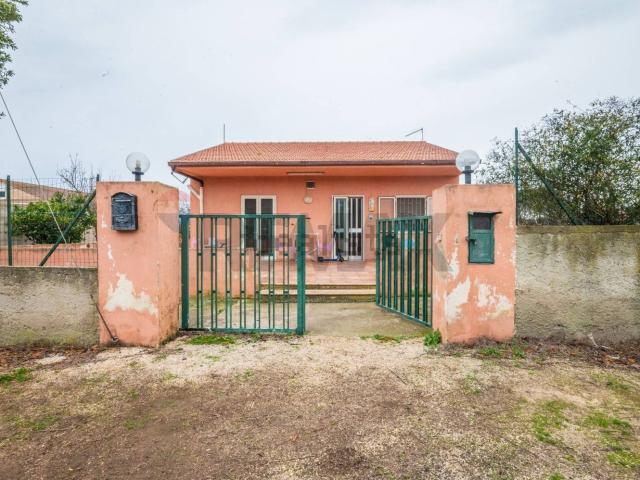 Case e ville in vendita di 101 m² in Via Romania