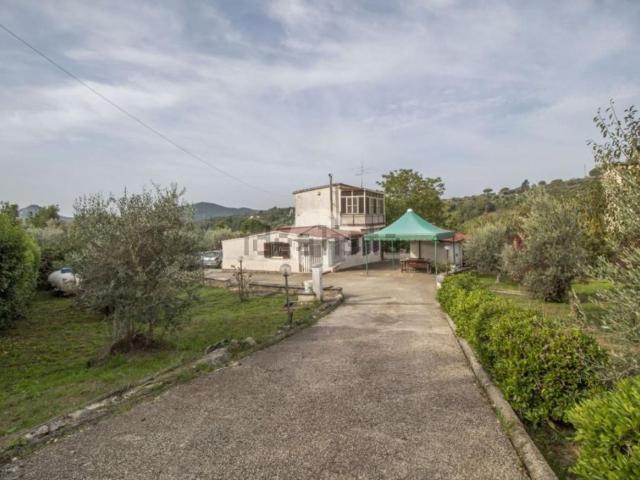 Case e ville in vendita di 101 m² in Strada Beato Tommaso da Cori, 20