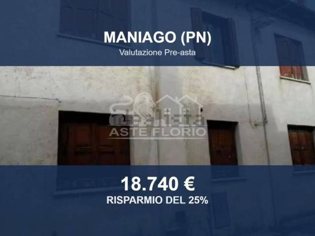 Case e ville in vendita di 102 m² in Via P. Venuti Medaglia d&apos Oro, 19
