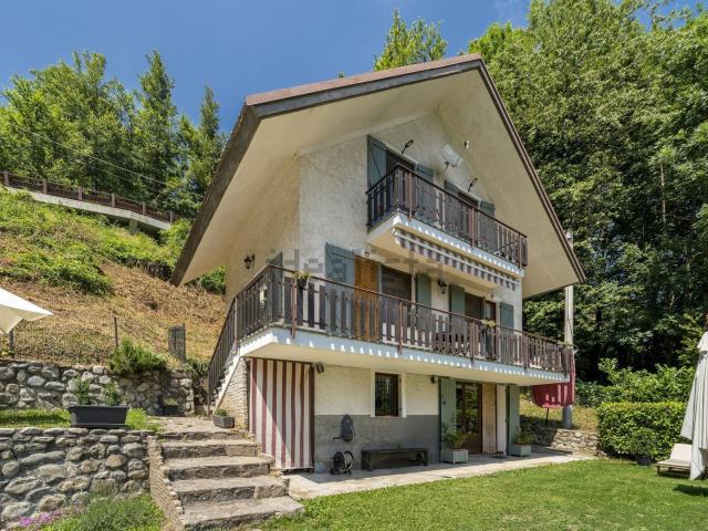 Case e ville in vendita di 102 m² in Strada Senza Nome