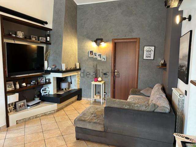 Case e ville in vendita di 103 m² in Via Casal di Claudia, 119