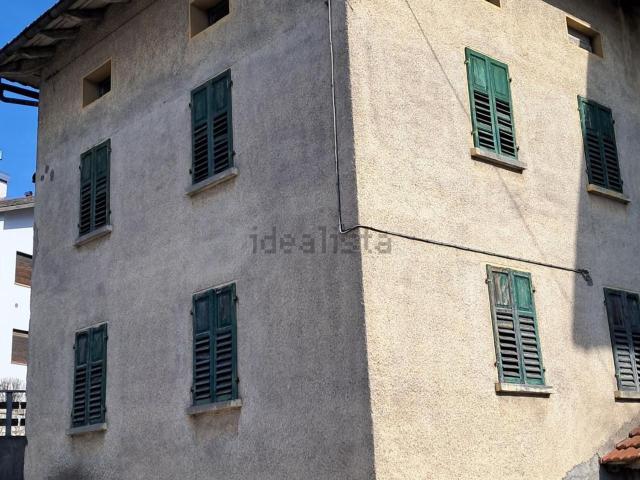 Case e ville in vendita di 105 m²