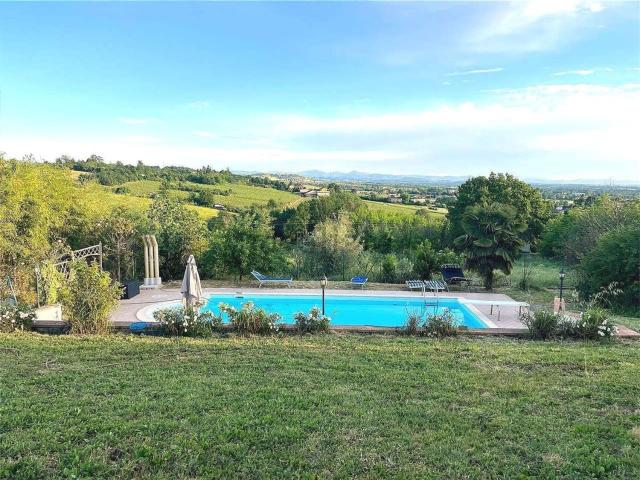 Case e ville in vendita di 105 m²