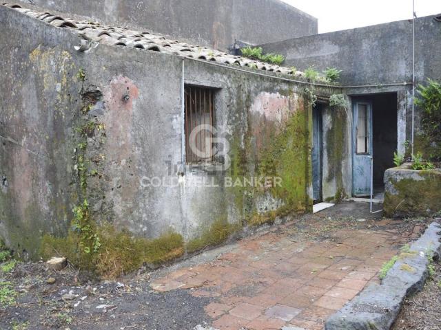 Case e ville in vendita di 105 m² in Via Grotte, 11
