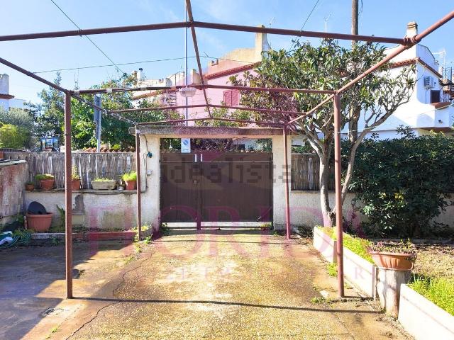 Case e ville in vendita di 105 m² in Via Lago Trasimeno