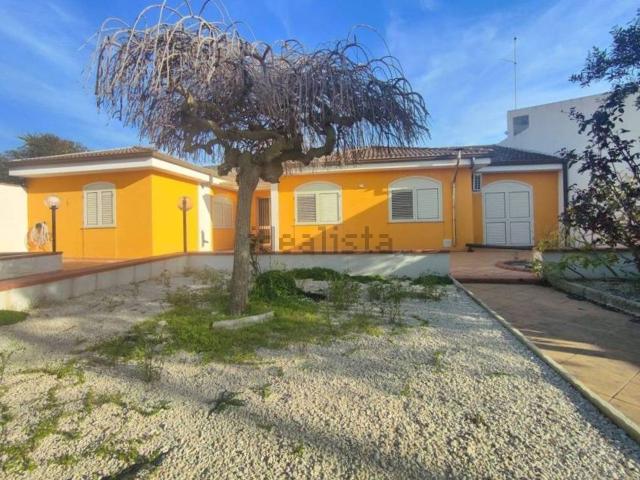 Case e ville in vendita di 105 m² in Via SP25