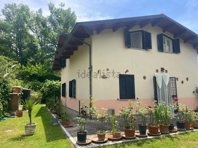 Case e ville in vendita di 105 m² in Via Valle Berta