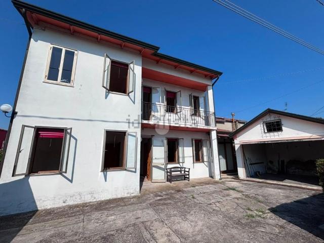 Case e ville in vendita di 105 m² in Borgo Botteghe, 78