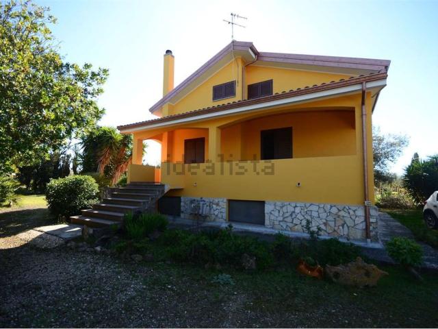 Case e ville in vendita di 105 m² in Strada Santa Caterina