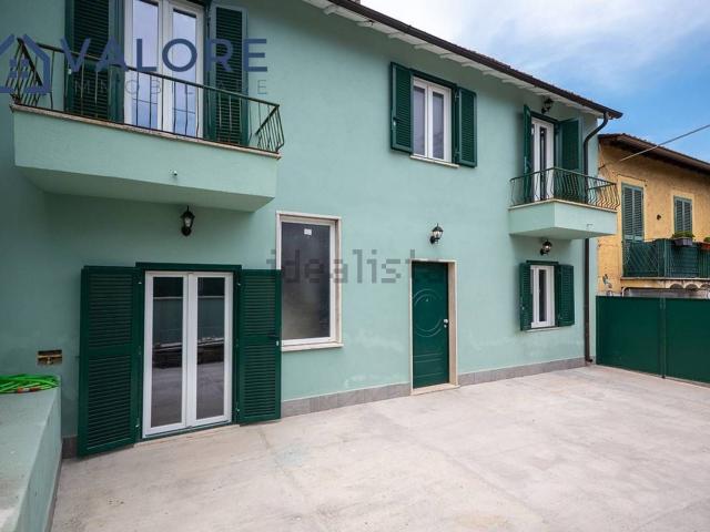 Case e ville in vendita di 106 m² in Via Nomentana, 174