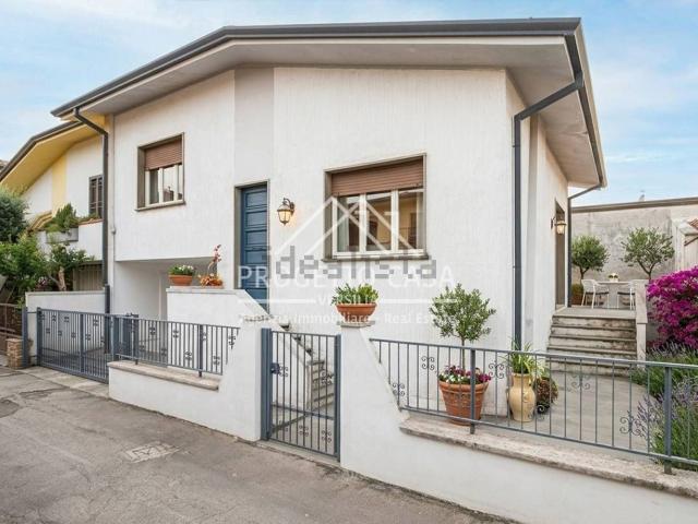 Case e ville in vendita di 106 m² in Via Nazario Sauro