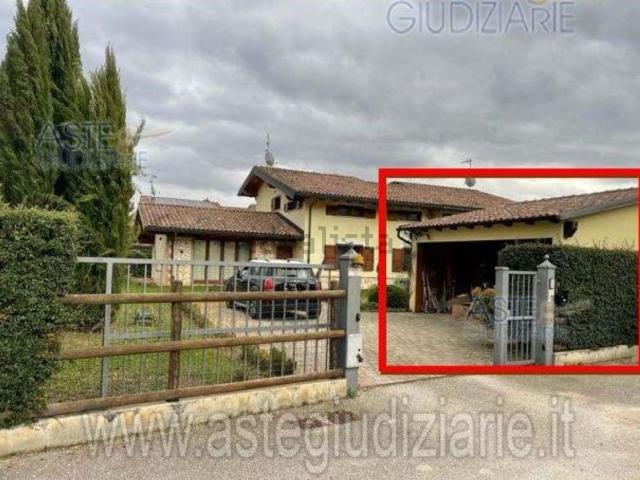 Case e ville in vendita di 108 m² in Via dell&apos Aringo