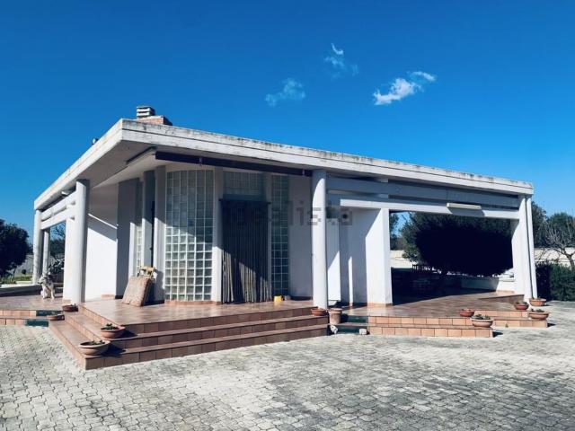 Case e ville in vendita di 109 m² in Via Chidro di Specchiarica