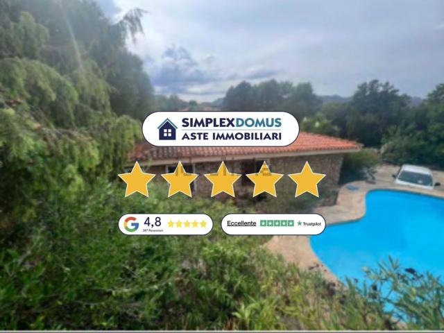Case e ville in vendita di 109 m² in Via Alessandro Farnetti
