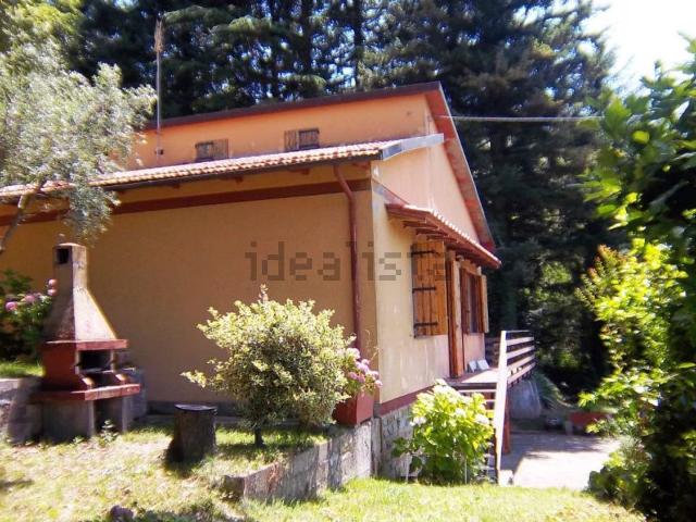 Case e ville in vendita di 110 m²