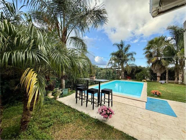 Case e ville in vendita di 110 m²