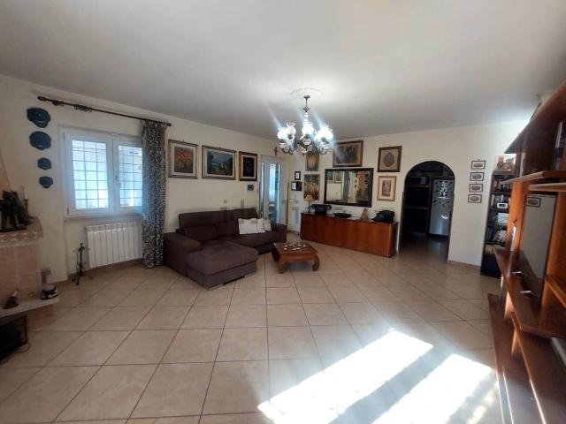 Case e ville in vendita di 110 m² in Via Beato Angelico