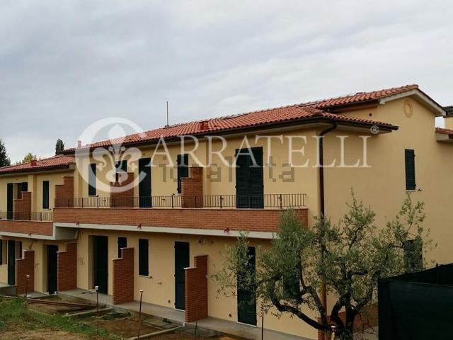 Case e ville in vendita di 110 m² in Via degli Ortali