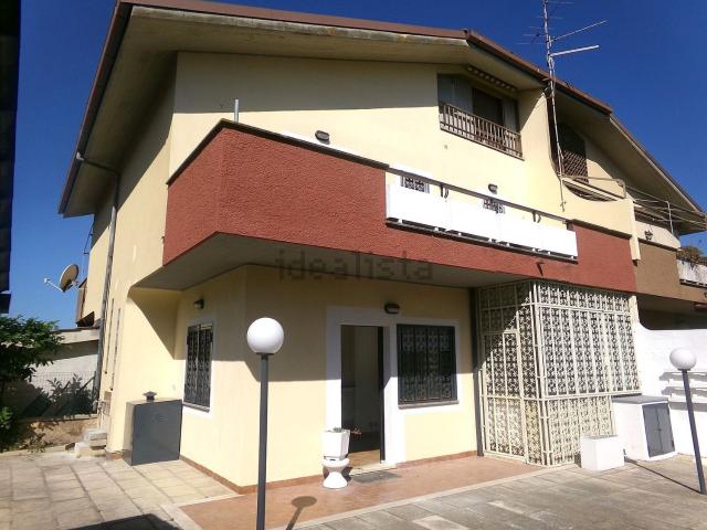 Case e ville in vendita di 110 m² in Via dei Platani, 63