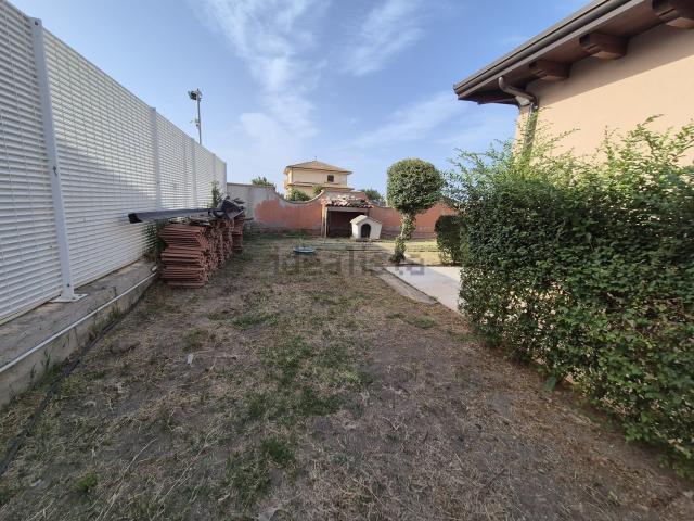 Case e ville in vendita di 110 m² in Via delle Margherite