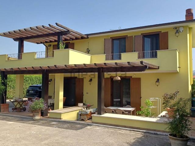 Case e ville in vendita di 110 m² in Via Lagurio
