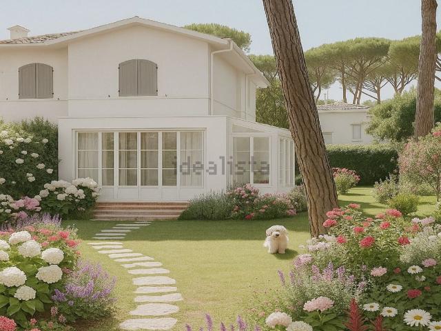 Case e ville in vendita di 110 m² in Via Lucca, 18