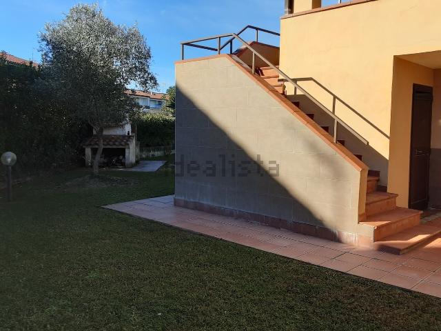 Case e ville in vendita di 110 m² in Via Torrente del Torrone