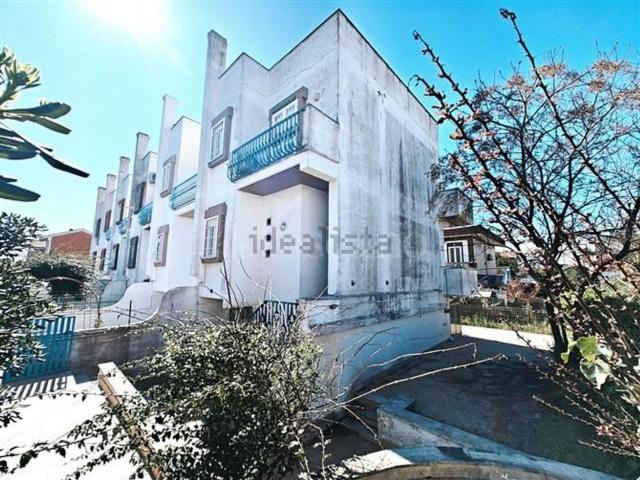Case e ville in vendita di 110 m² in Via Ulisse