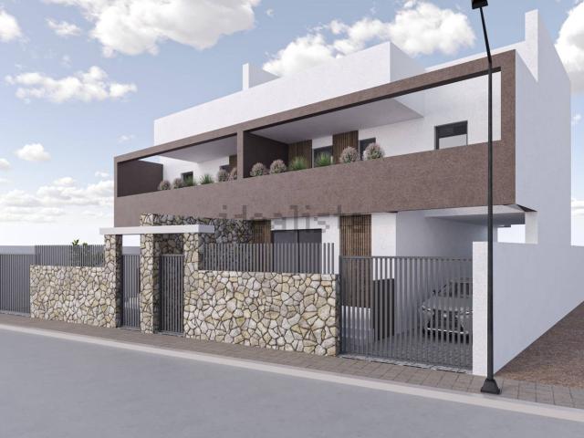 Case e ville in vendita di 110 m² in Via Vecchia Barletta