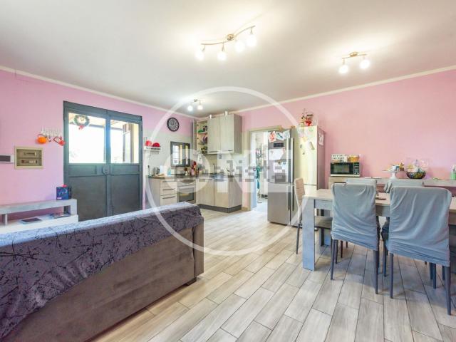 Case e ville in vendita di 110 m² in Via Villafrati, 31