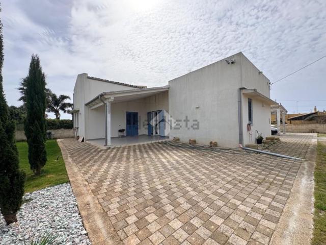 Case e ville in vendita di 110 m² in Contrada Ventrischi, 712
